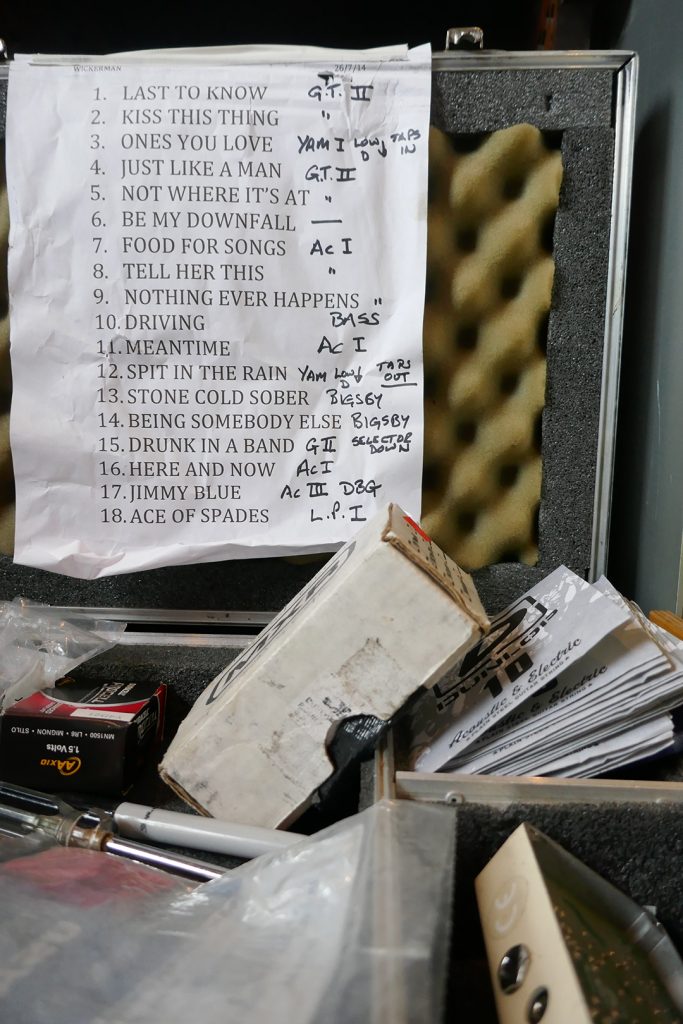 setlist_in_suitcase